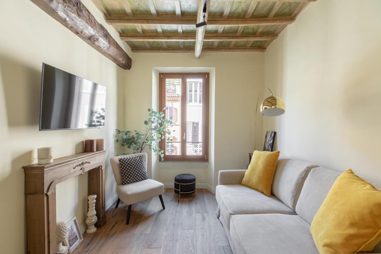 Iflat The Heart Of Monti Apartment Rome Bagian luar foto