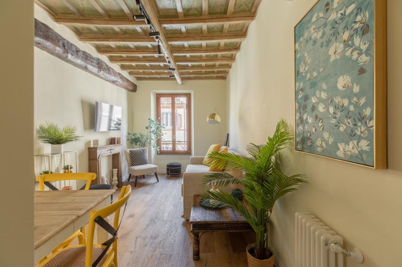 Iflat The Heart Of Monti Apartment Rome Bagian luar foto